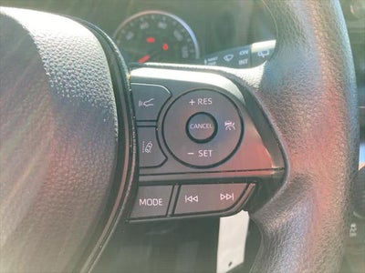 2020 Toyota RAV4 LE FWD