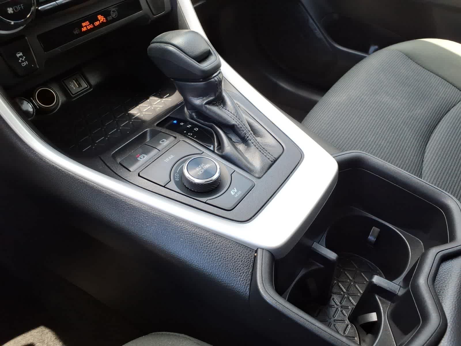 2025 Toyota RAV4 Hybrid LE AWD