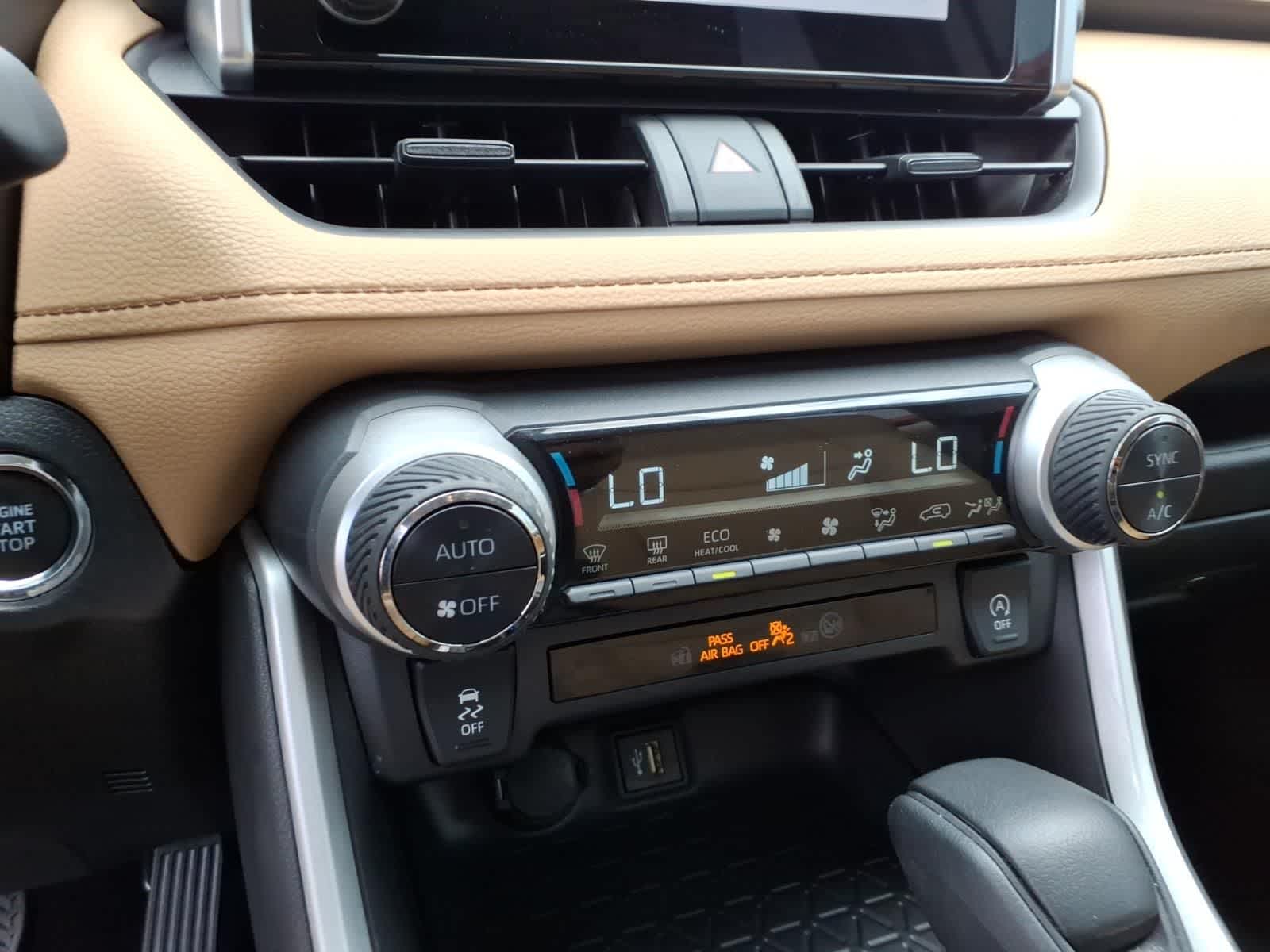 2024 Toyota RAV4 XLE AWD