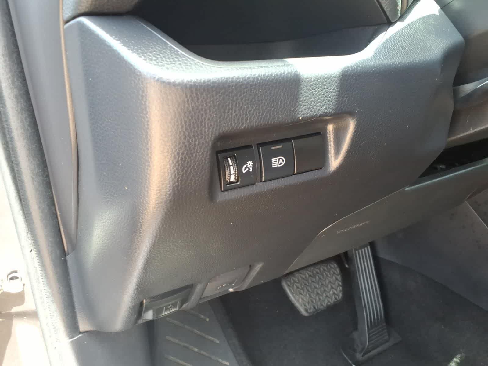 2024 Toyota RAV4 XLE FWD
