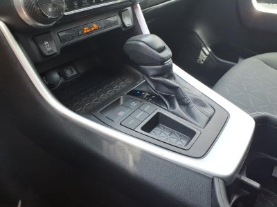 2024 Toyota RAV4 XLE FWD