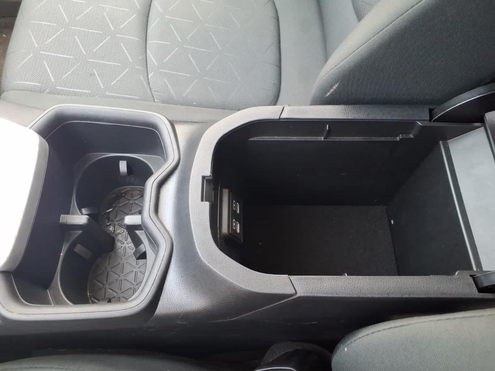 2024 Toyota RAV4 XLE FWD