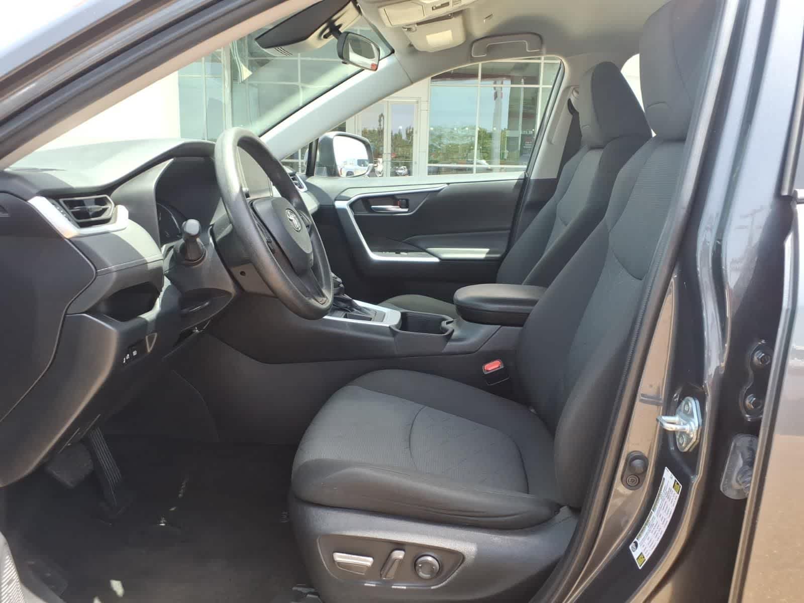 2024 Toyota RAV4 XLE FWD