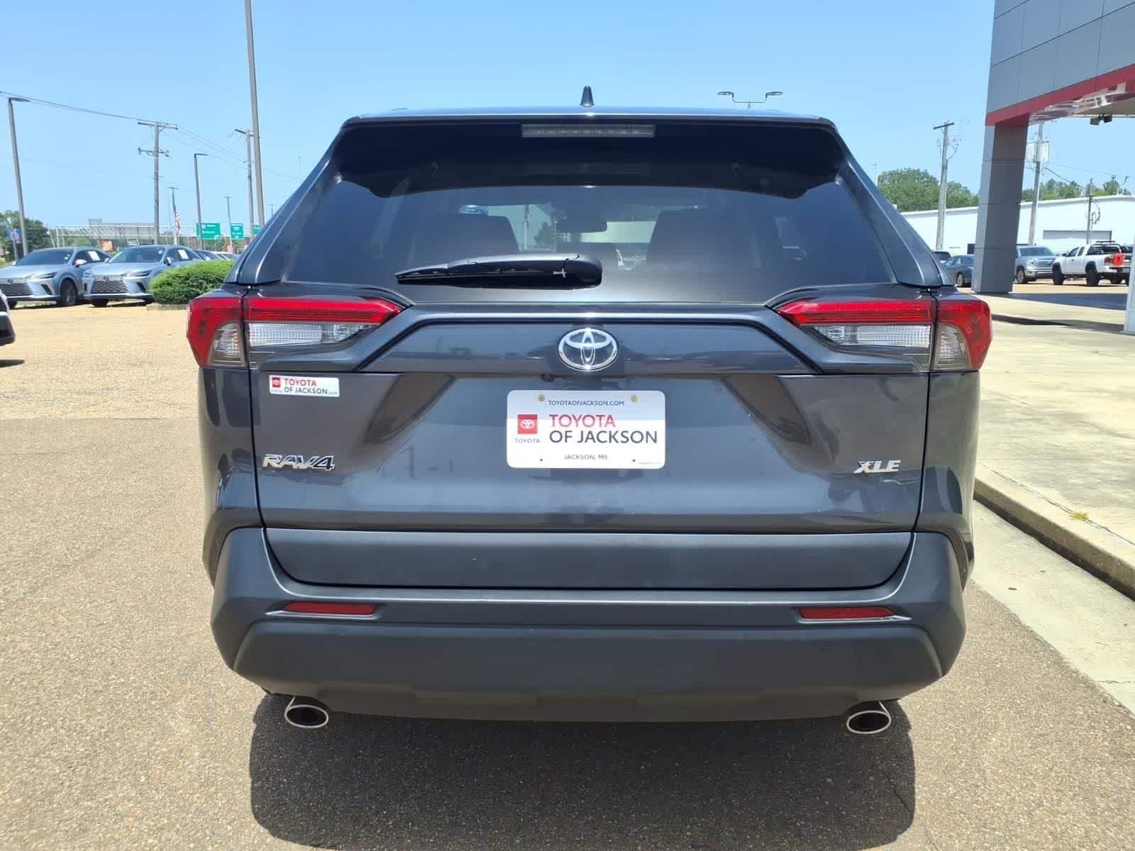 2024 Toyota RAV4 XLE FWD