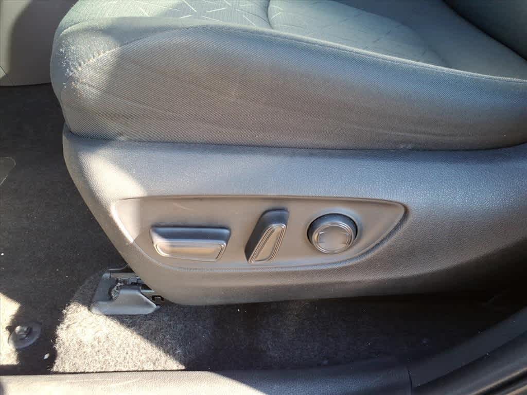 2024 Toyota RAV4 XLE FWD