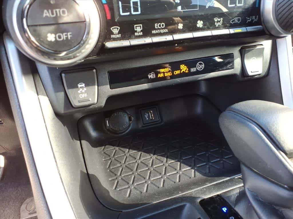 2024 Toyota RAV4 XLE FWD