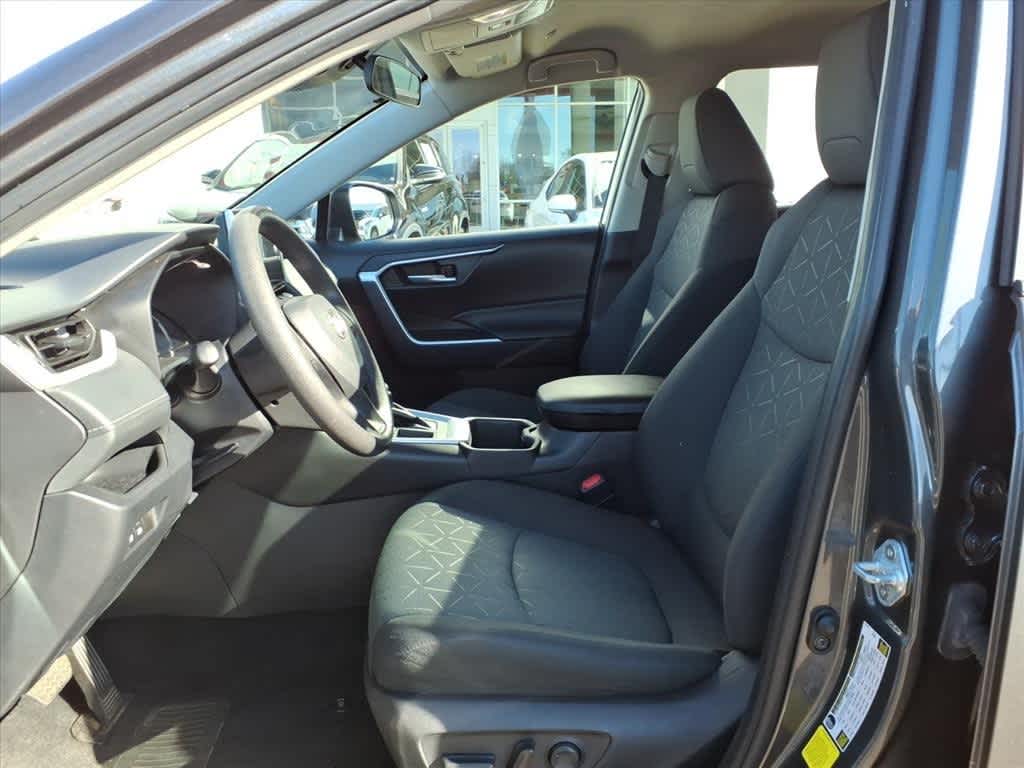 2024 Toyota RAV4 XLE FWD