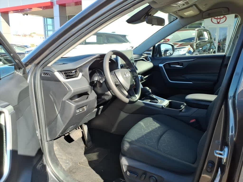 2024 Toyota RAV4 XLE FWD