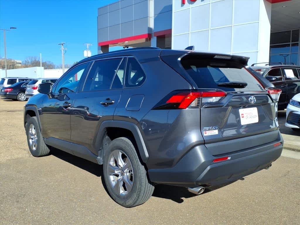 2024 Toyota RAV4 XLE FWD