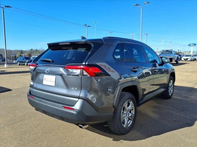 2024 Toyota RAV4 XLE FWD
