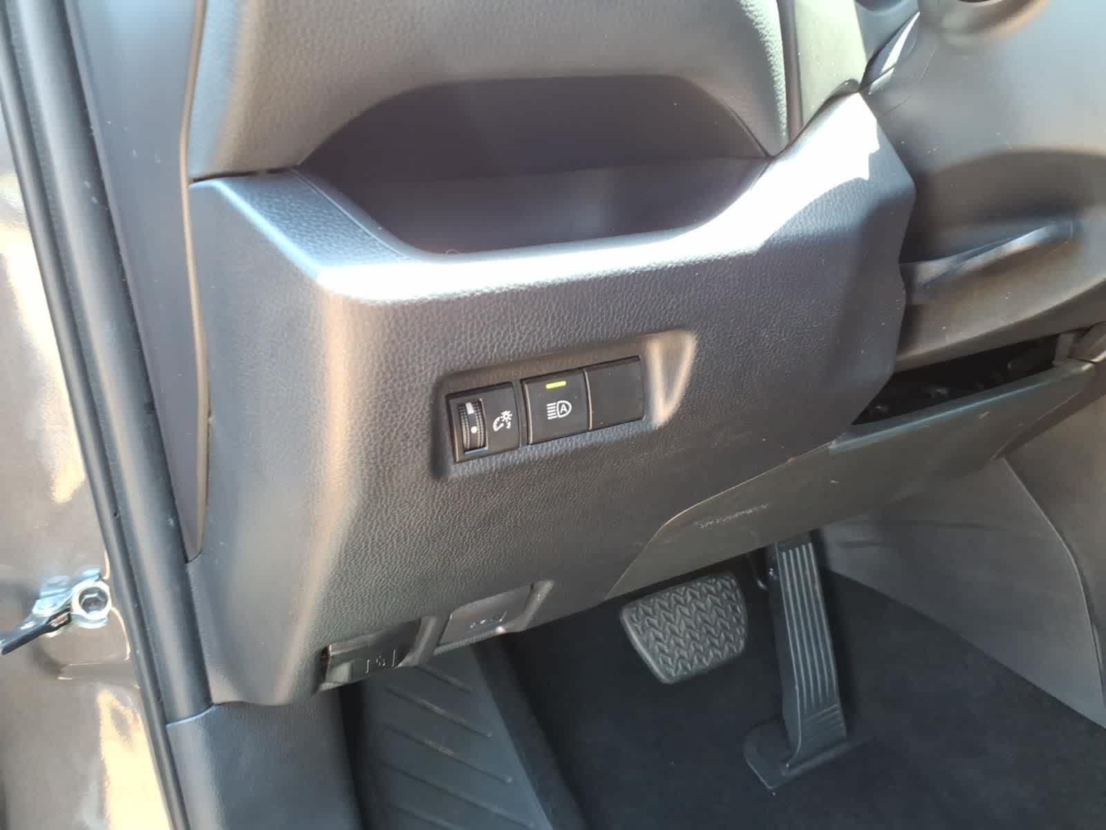2024 Toyota RAV4 XLE FWD