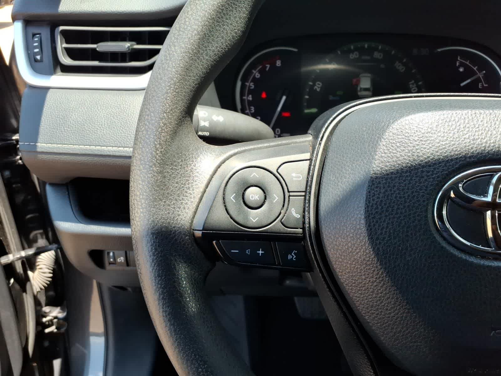 2024 Toyota RAV4 XLE FWD