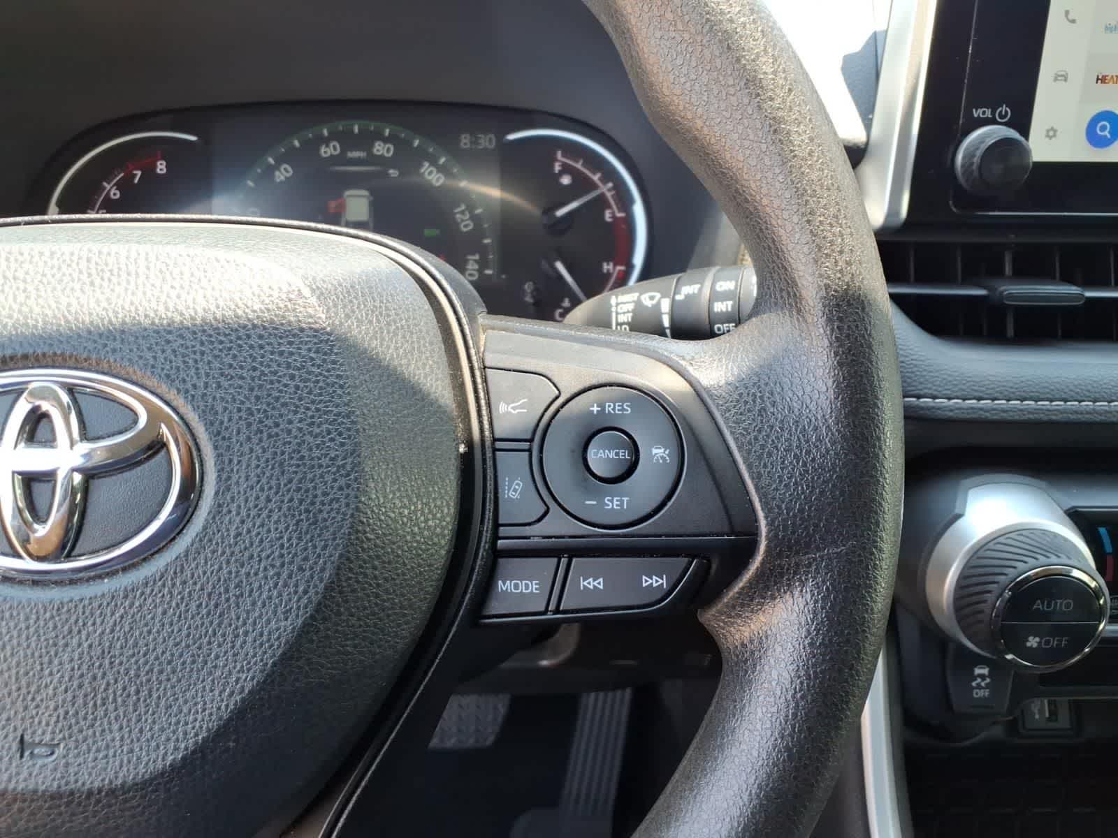 2024 Toyota RAV4 XLE FWD