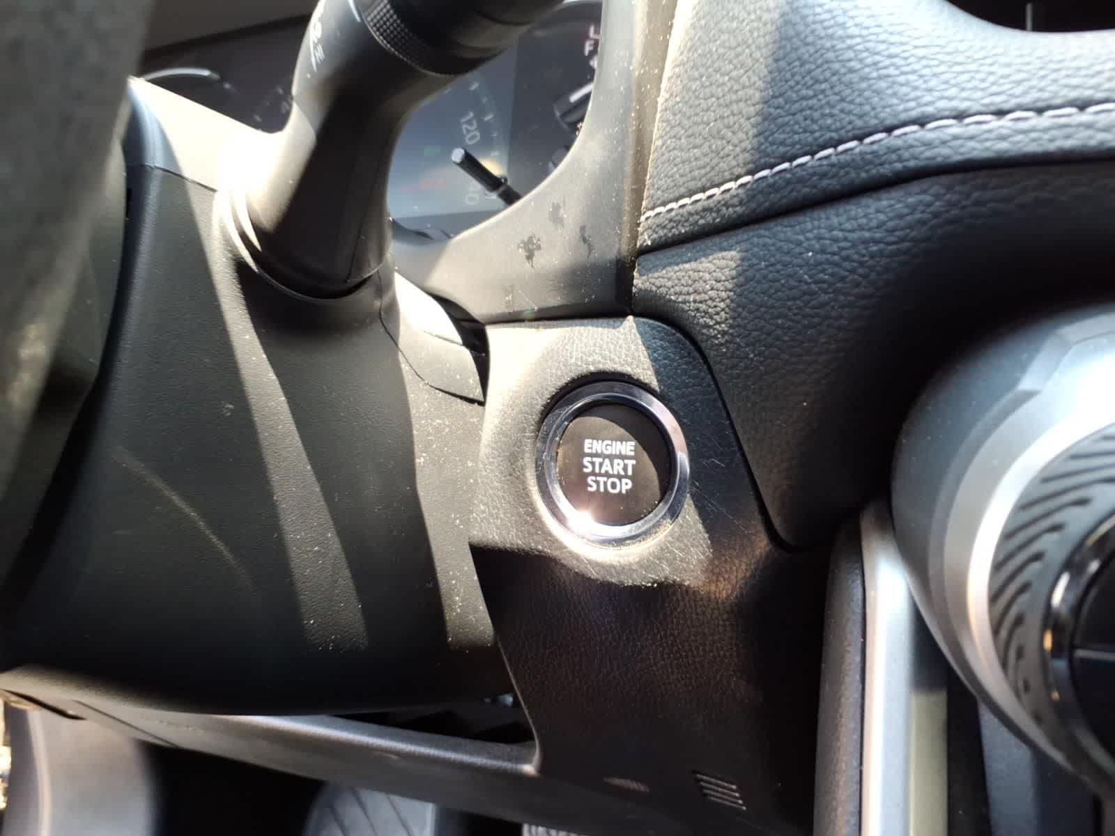 2024 Toyota RAV4 XLE FWD