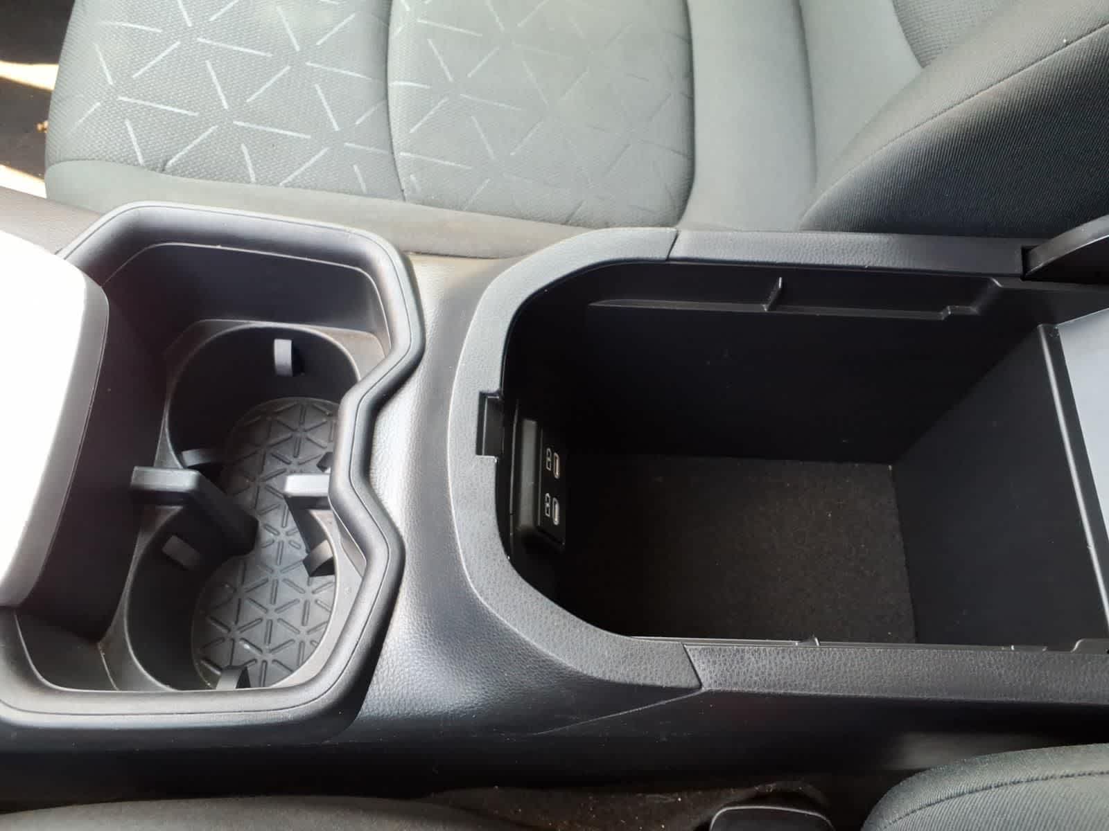 2024 Toyota RAV4 XLE FWD