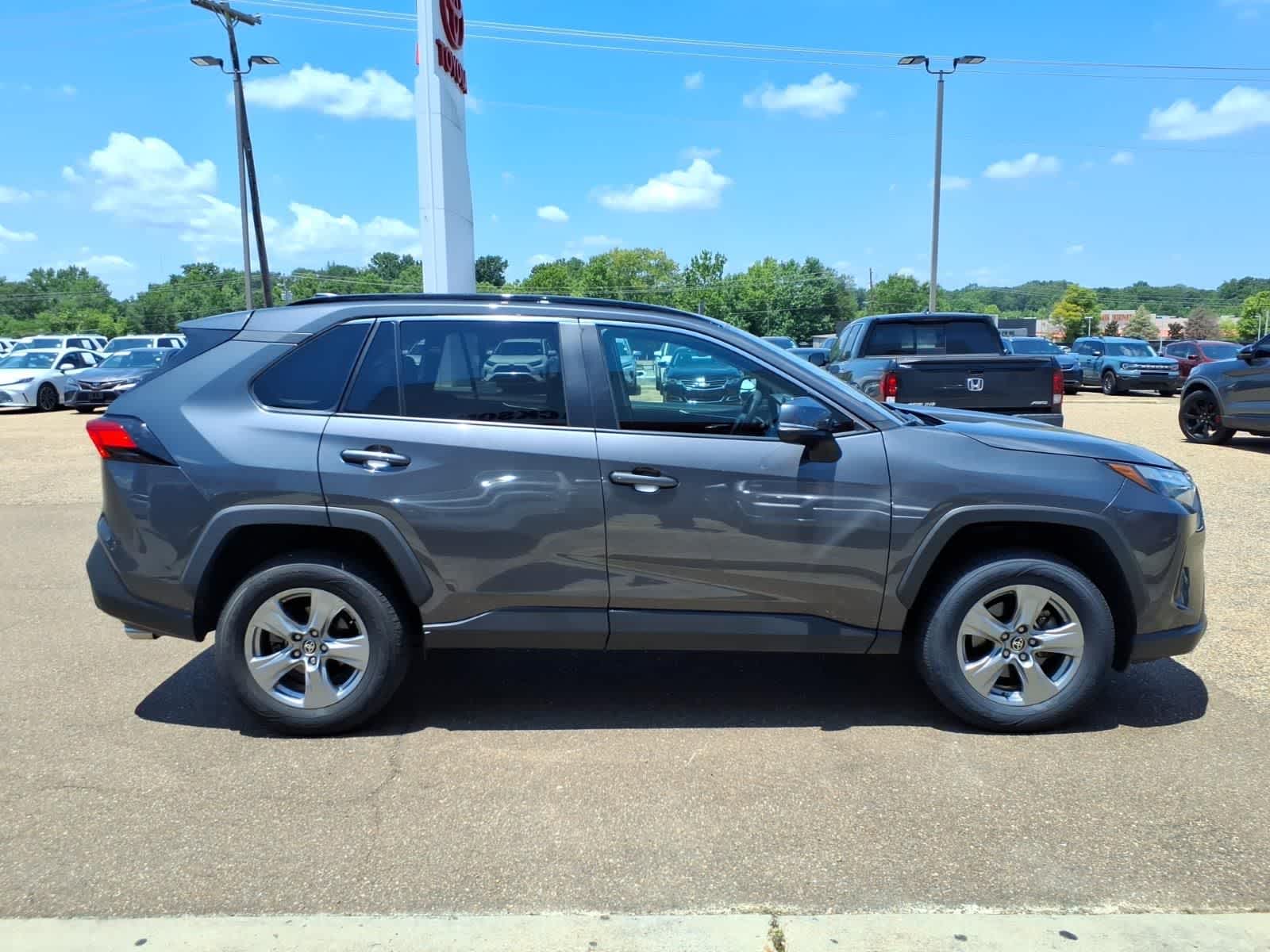 2024 Toyota RAV4 XLE FWD