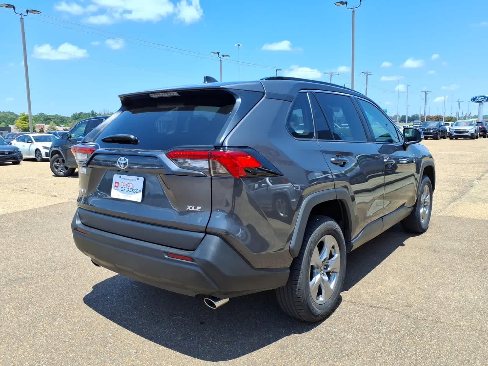 2024 Toyota RAV4 XLE FWD
