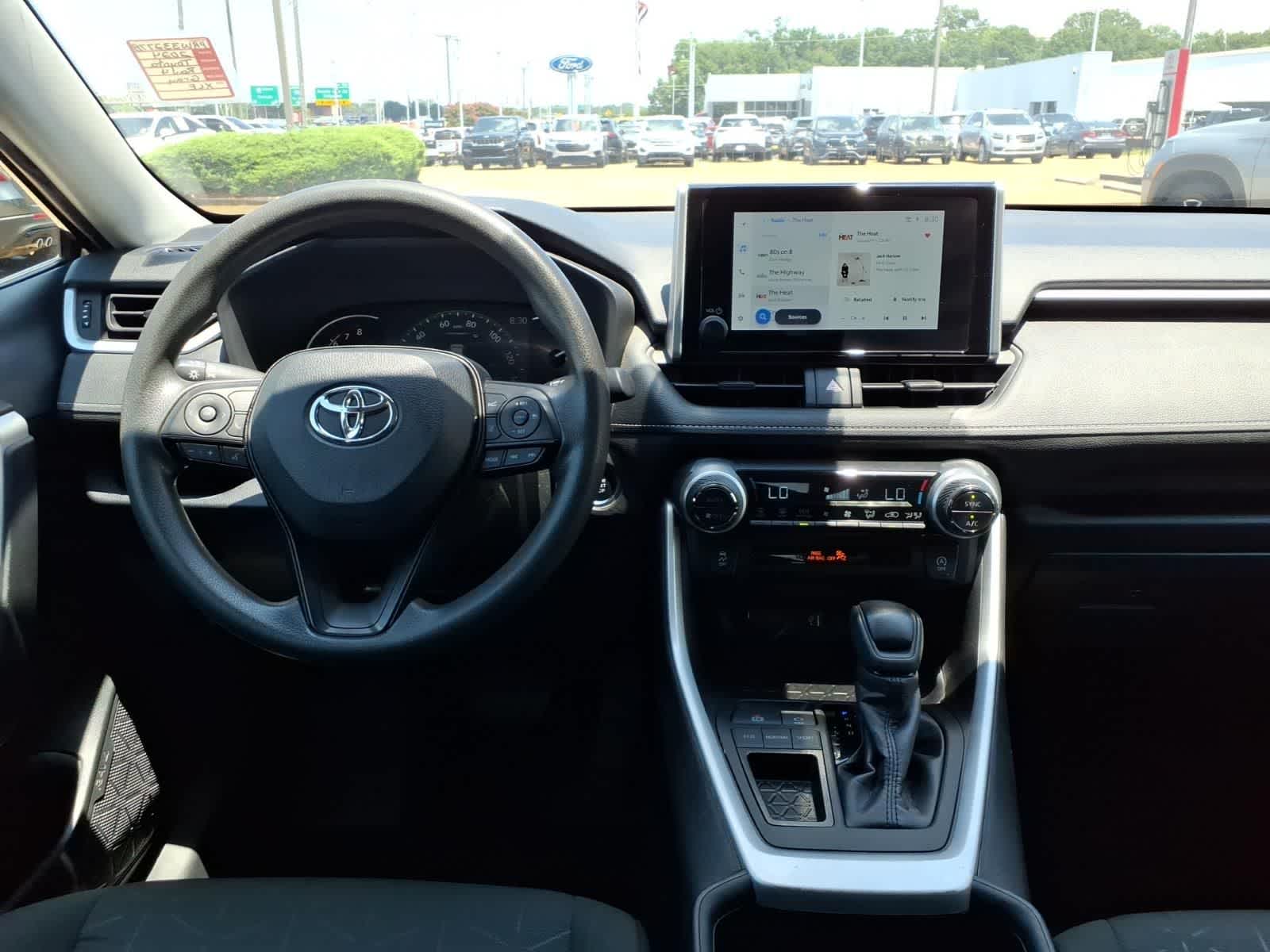 2024 Toyota RAV4 XLE FWD