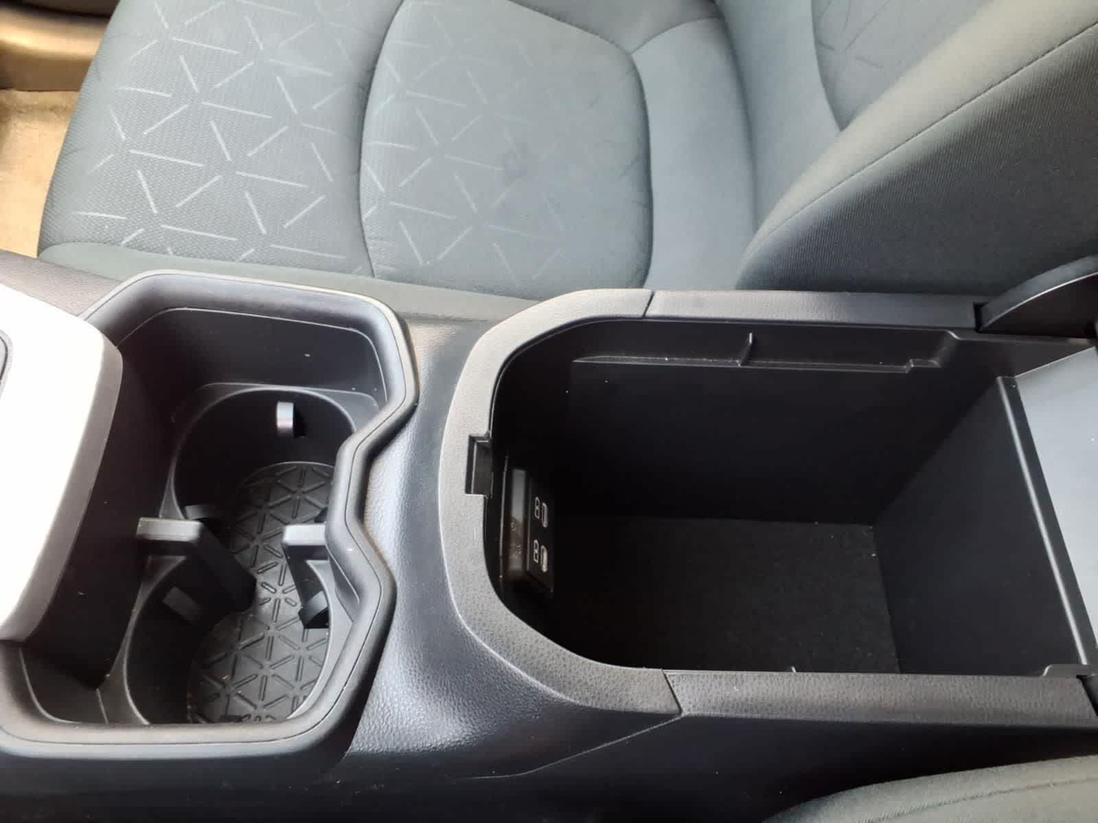 2024 Toyota RAV4 XLE FWD