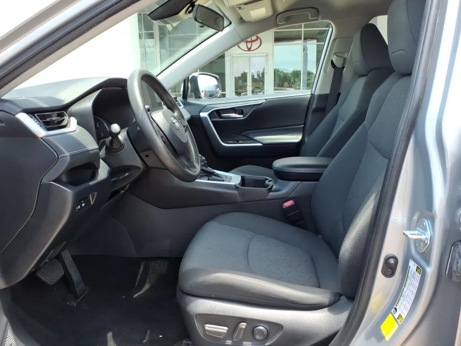 2024 Toyota RAV4 XLE FWD