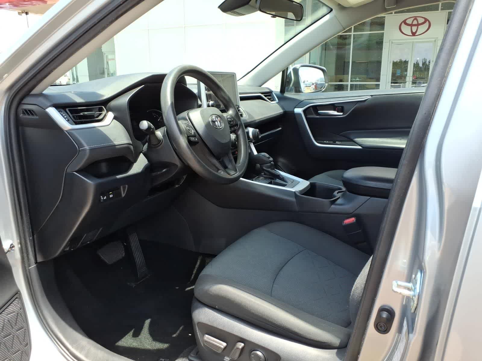 2024 Toyota RAV4 XLE FWD