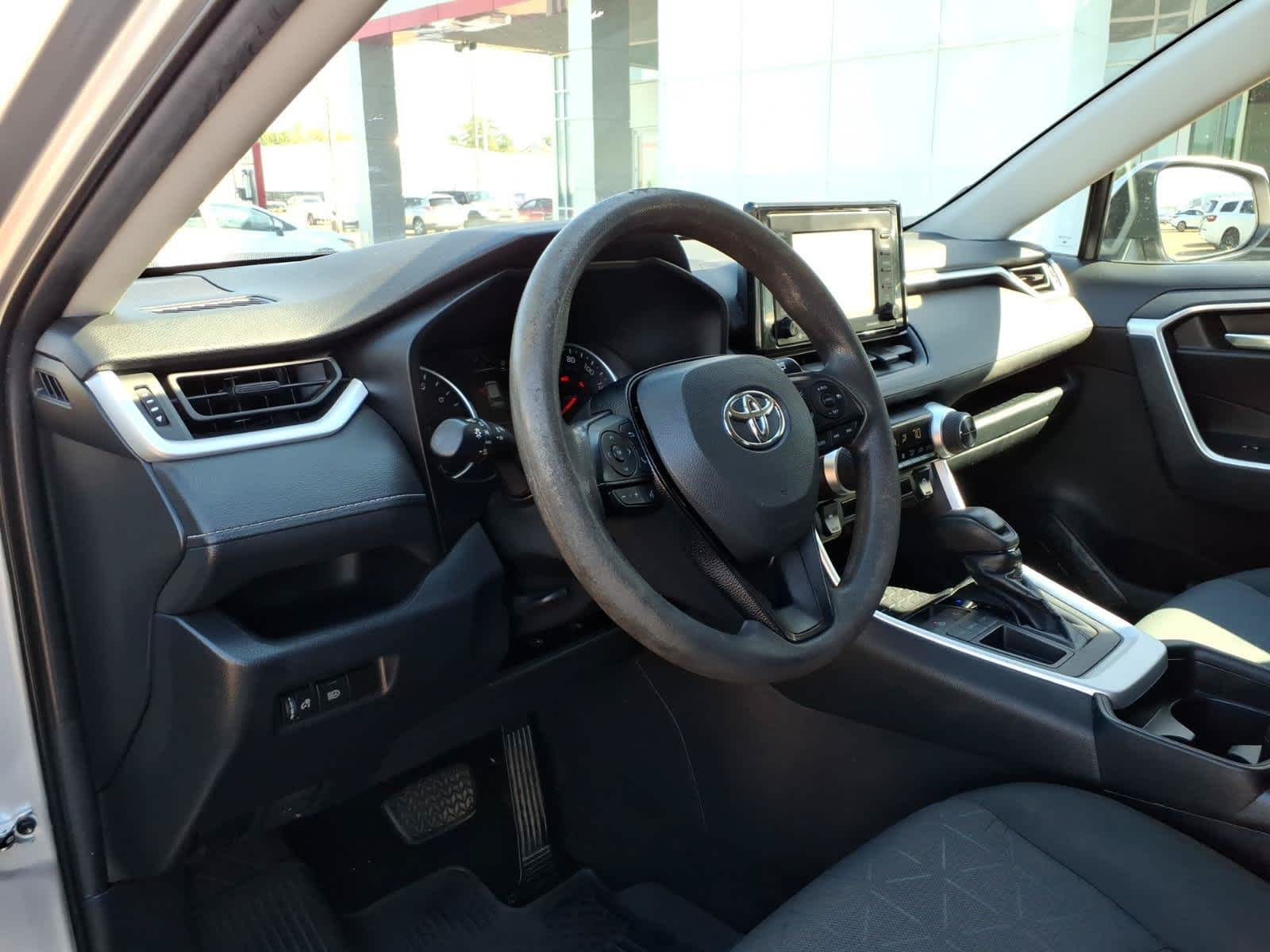 2021 Toyota RAV4 XLE FWD