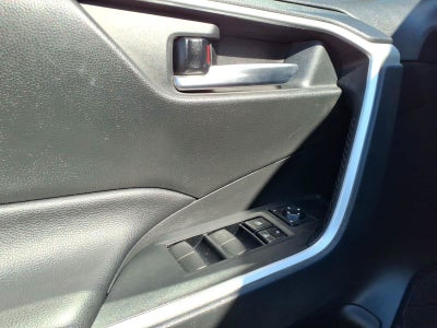 2021 Toyota RAV4 XLE FWD