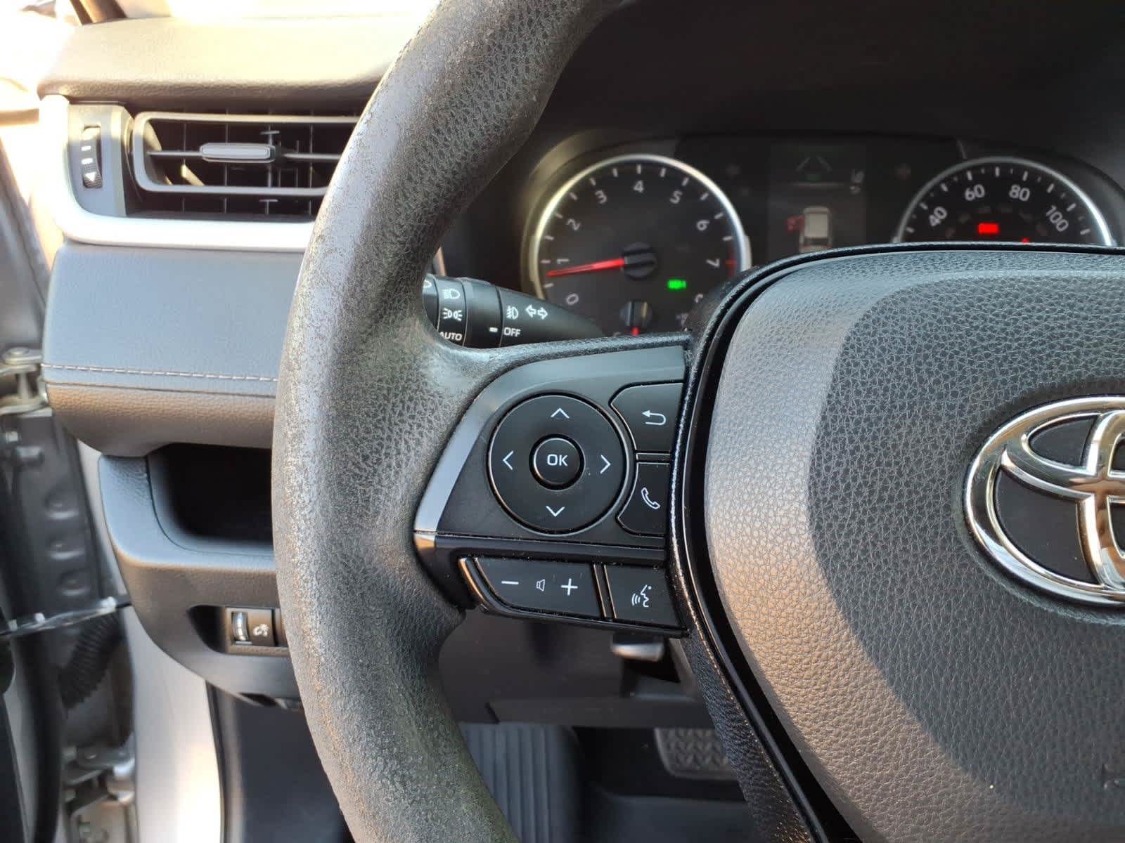 2021 Toyota RAV4 XLE FWD