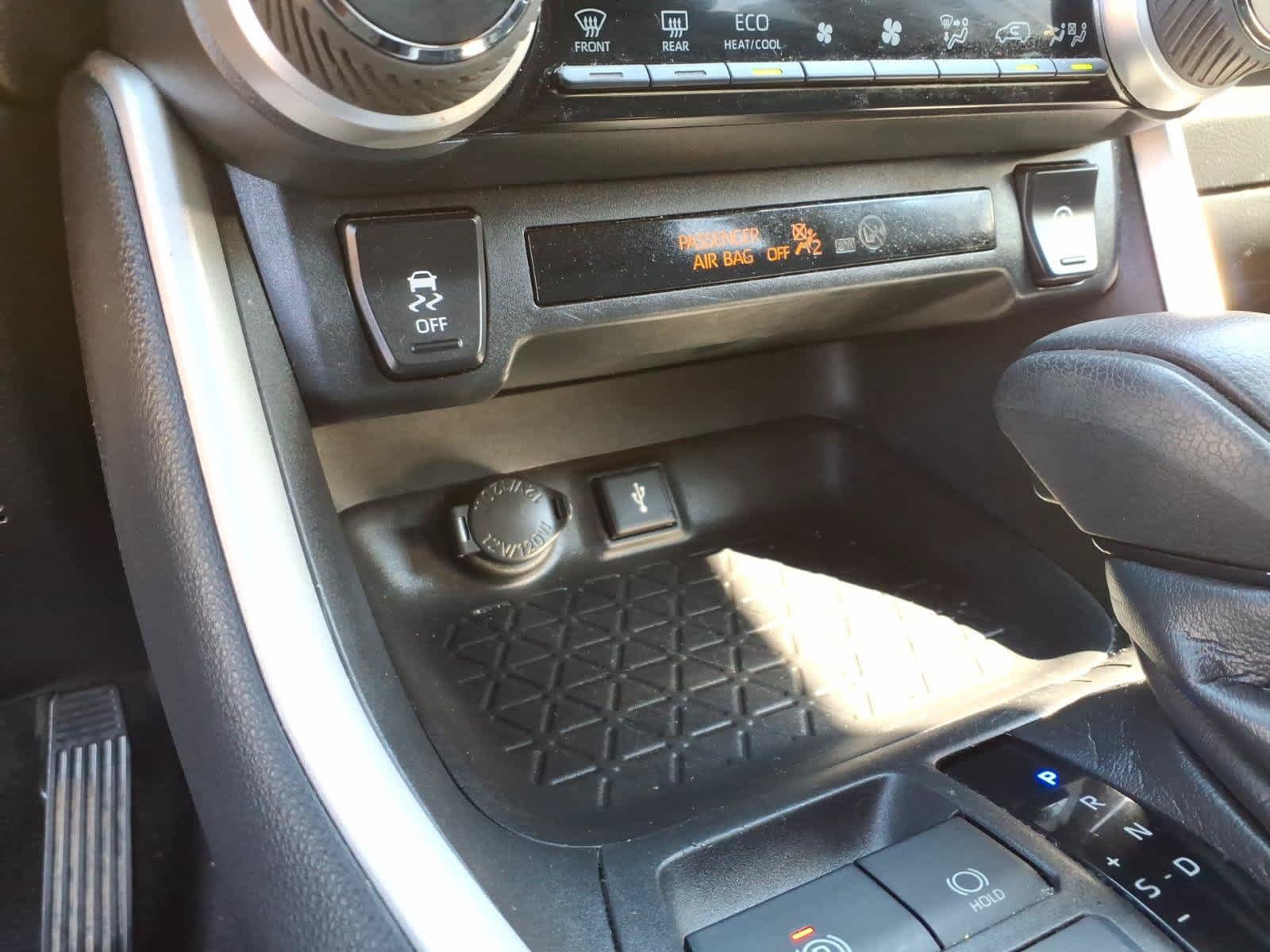 2021 Toyota RAV4 XLE FWD