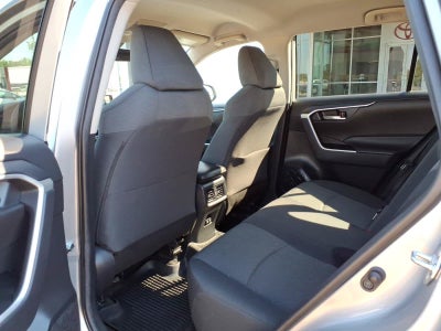 2021 Toyota RAV4 XLE FWD