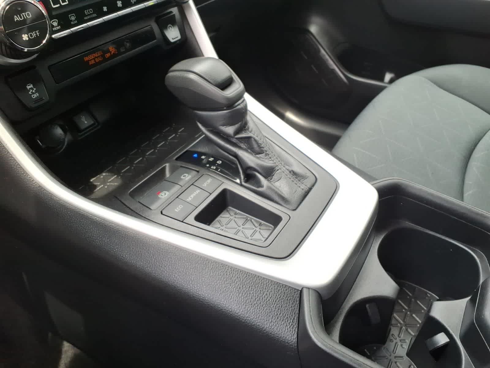 2021 Toyota RAV4 XLE FWD
