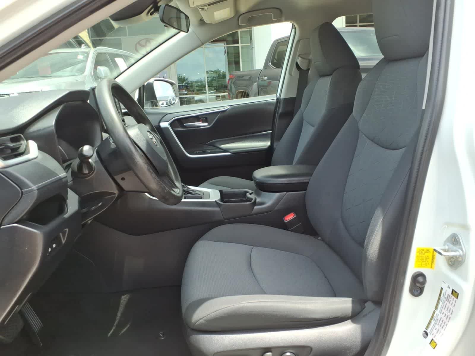 2021 Toyota RAV4 XLE FWD