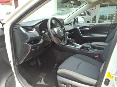 2021 Toyota RAV4 XLE FWD