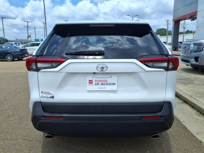 2021 Toyota RAV4 XLE FWD