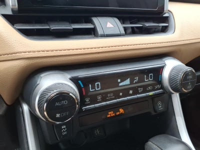 2024 Toyota RAV4 XLE FWD