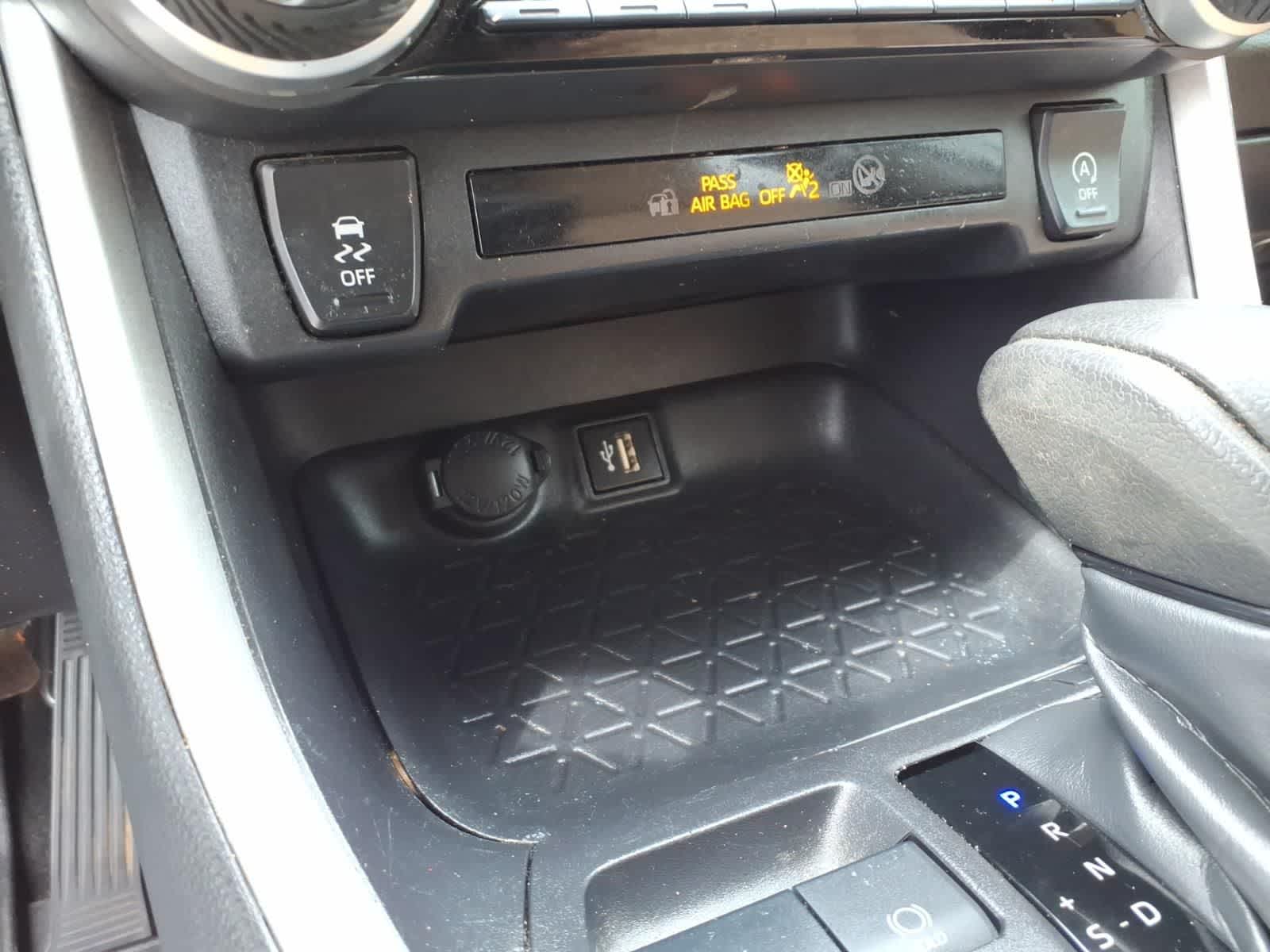 2024 Toyota RAV4 XLE FWD