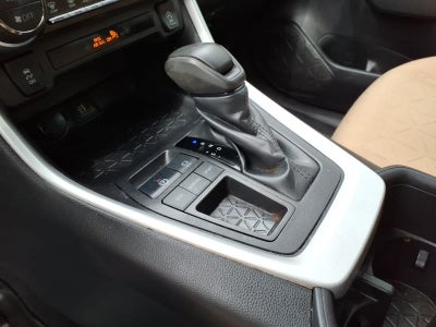 2024 Toyota RAV4 XLE FWD