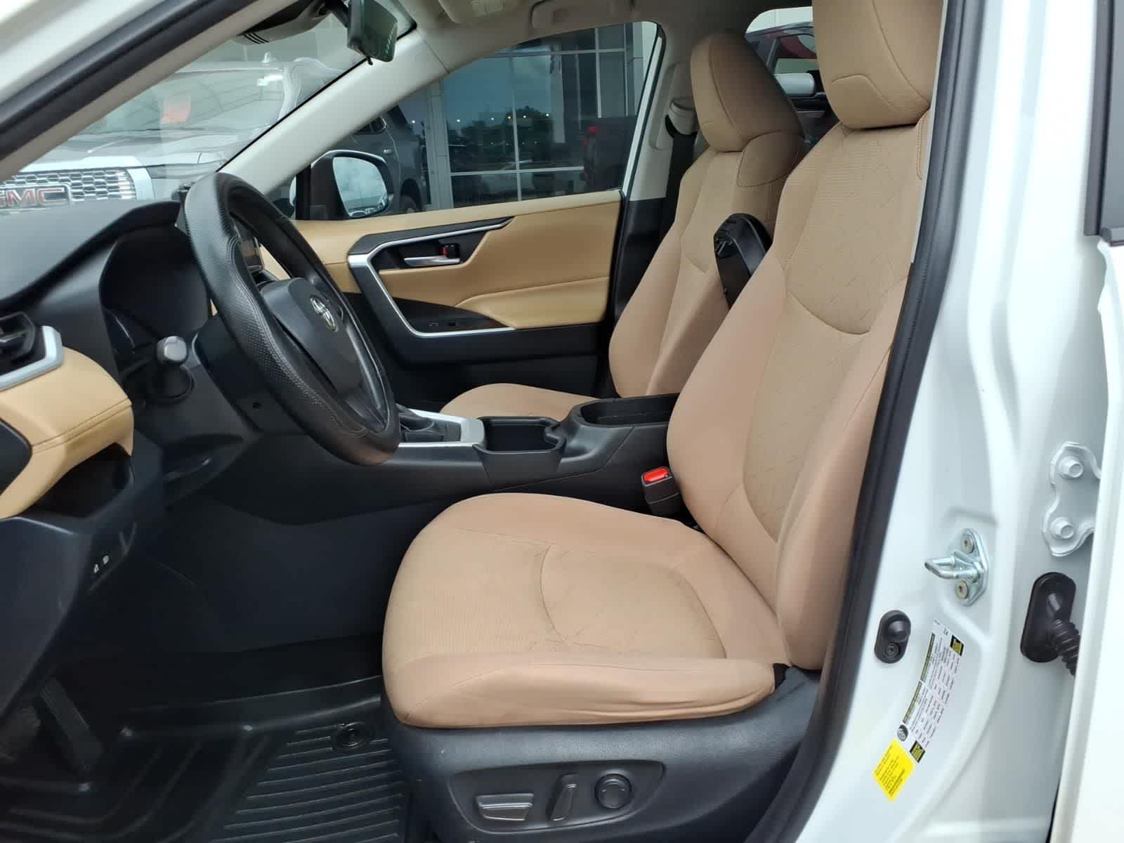 2024 Toyota RAV4 XLE FWD