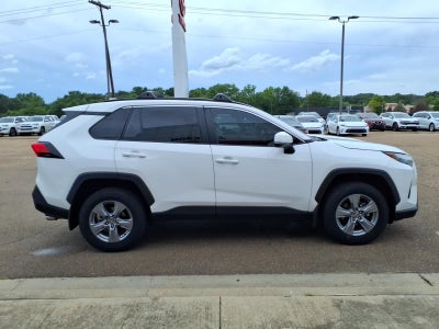 2024 Toyota RAV4 XLE FWD