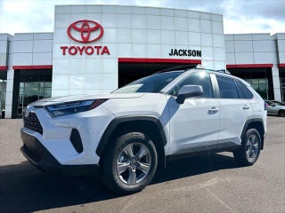 2024 Toyota RAV4 XLE FWD