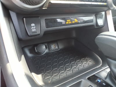 2025 Toyota RAV4 XLE FWD