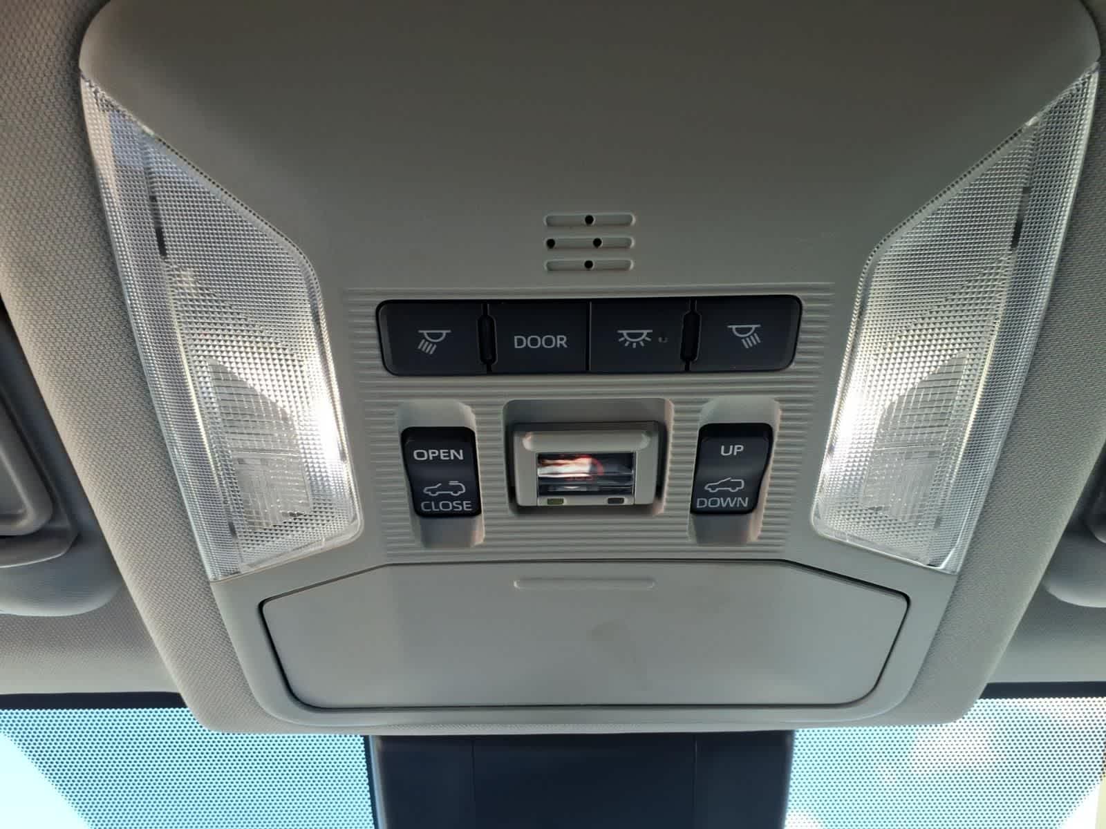 2025 Toyota RAV4 XLE FWD