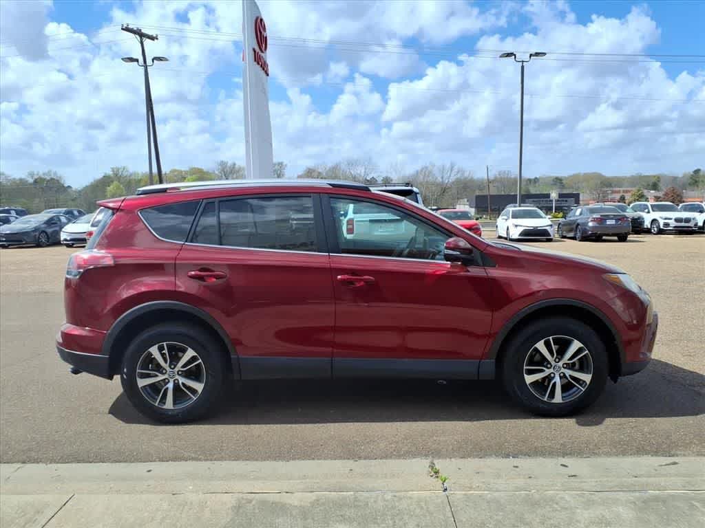 2018 Toyota RAV4 XLE FWD
