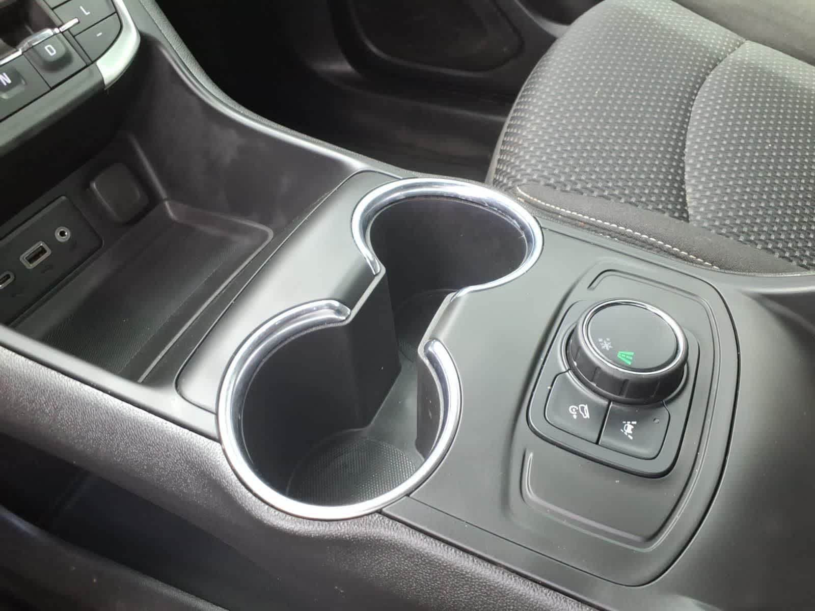 2024 GMC Terrain FWD 4dr SLE