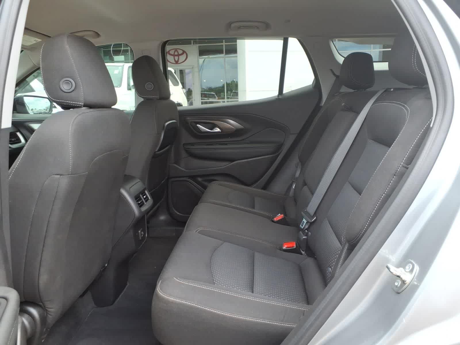 2024 GMC Terrain FWD 4dr SLE