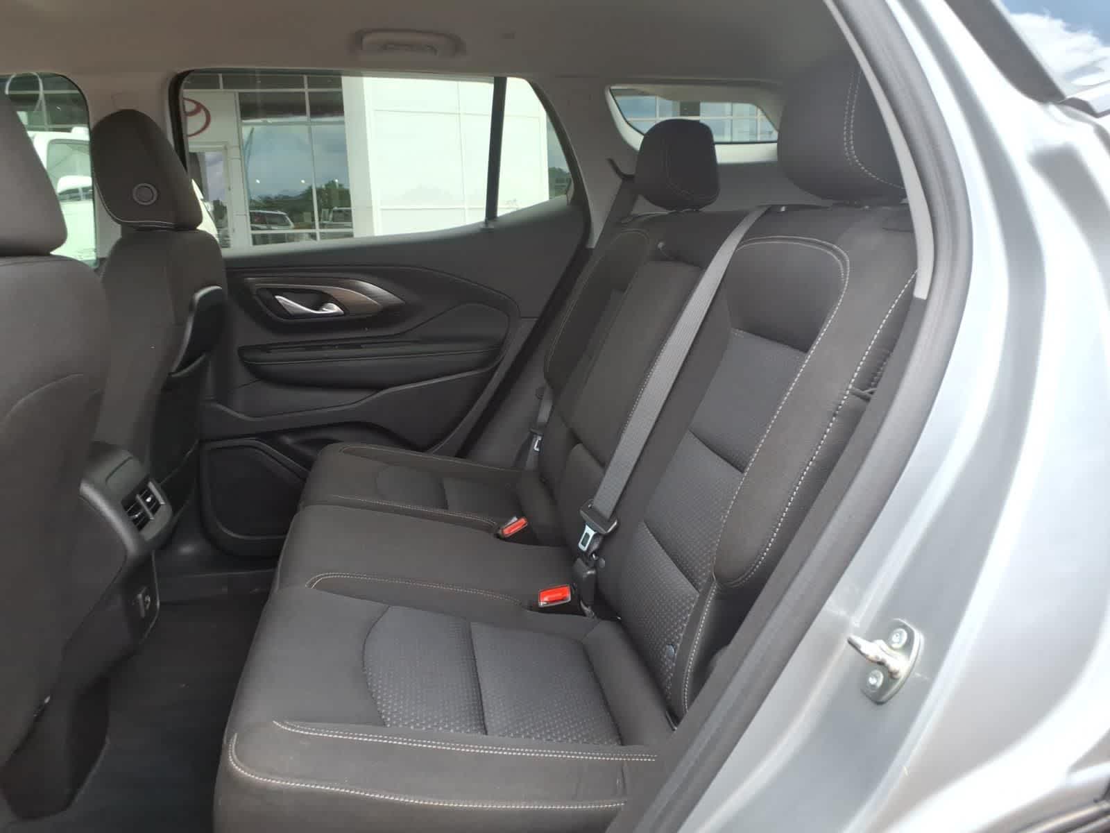 2024 GMC Terrain FWD 4dr SLE