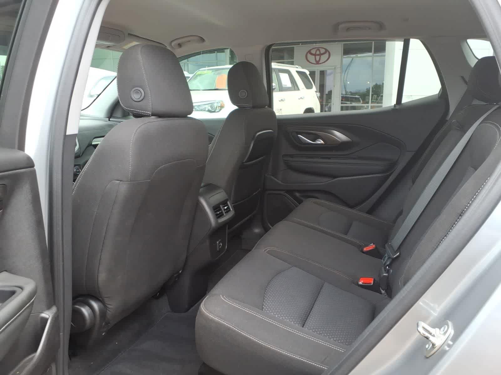 2024 GMC Terrain FWD 4dr SLE