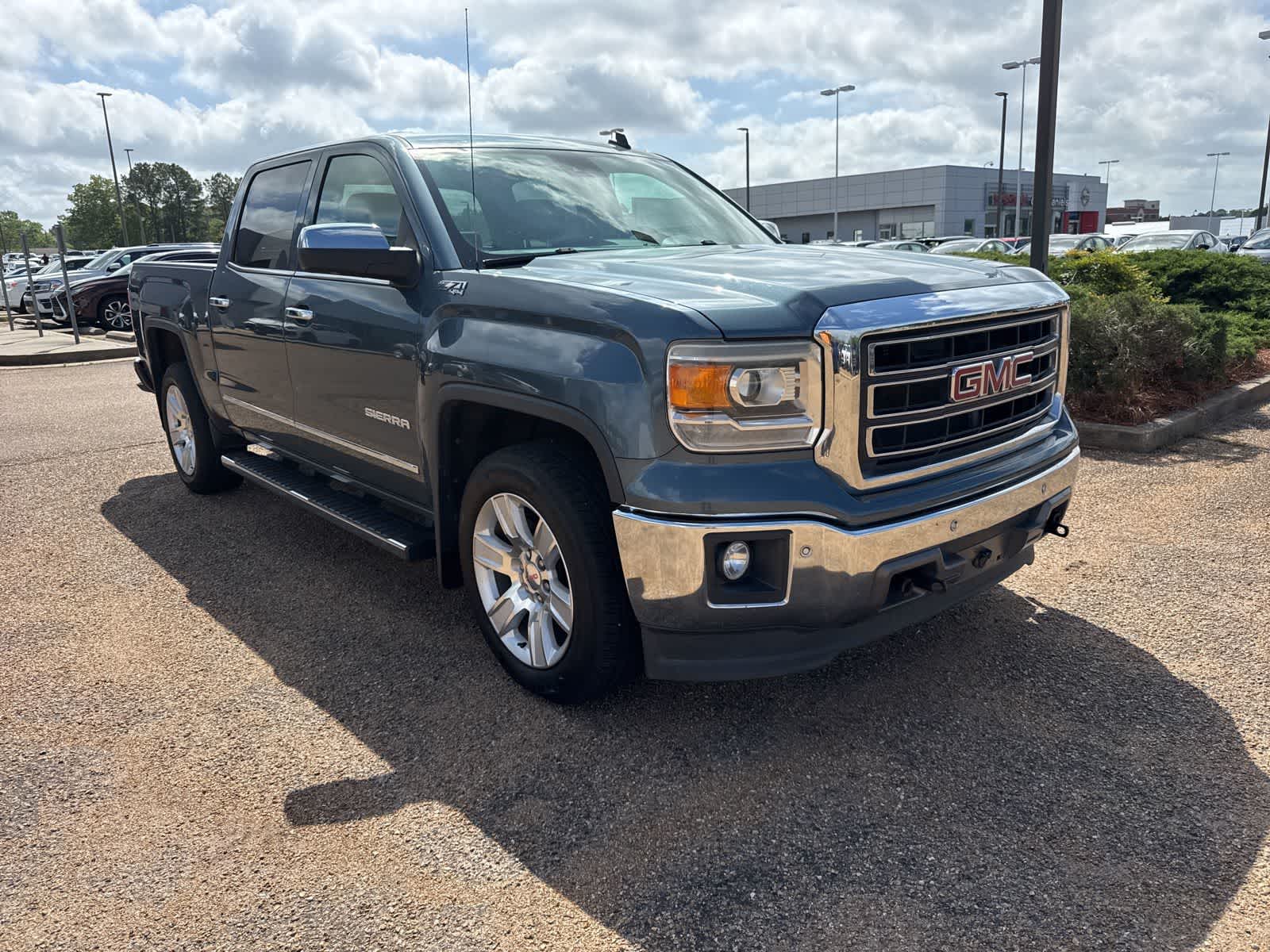 2014 GMC Sierra 1500 4WD Crew Cab 143.5 SLT