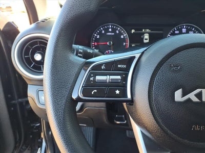 2023 Kia Forte LXS IVT