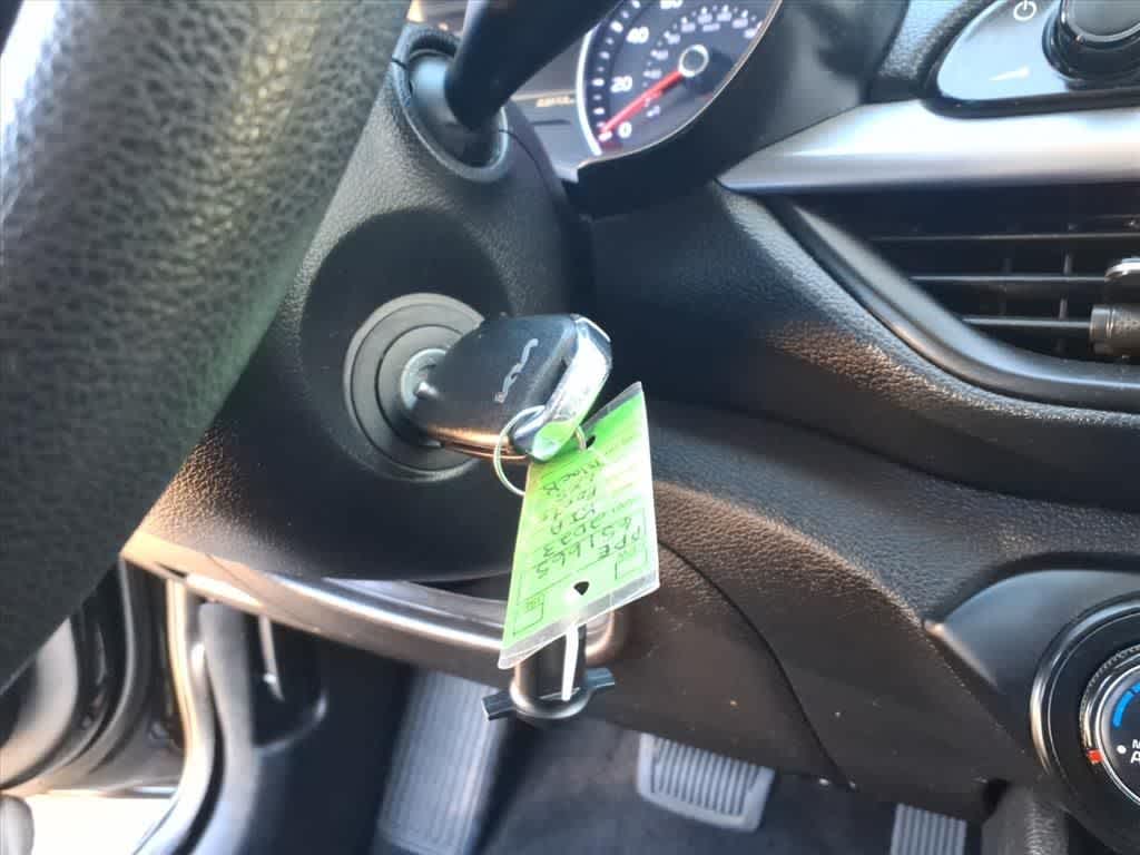 2023 Kia Forte LXS IVT